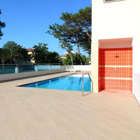 Comfortable Flat With Pool In A Excellent Location Apartmán Bibione